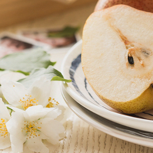 English Pear & Freesia